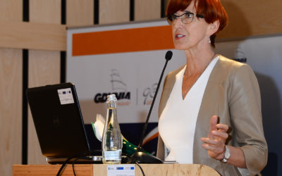 Minister Elżbieta Rafalska o asystentach rodziny